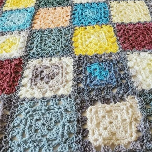 Crochet BABY BLANKET AFGHAN Lap Granny Squares 34" x 34" Soft Handmade Boy Girl - Picture 9 of 11